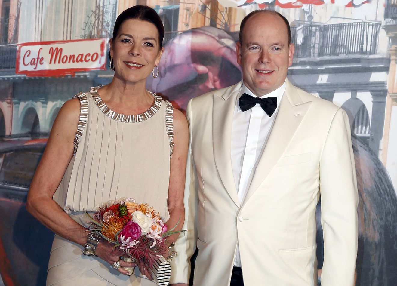 le prince albert ii et caroline de hanovre au bal de la rose 2016 5568057